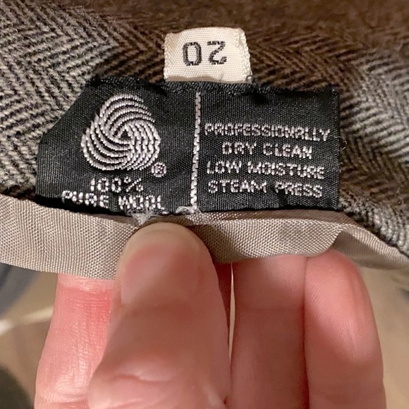 Jacques size 20 suit jacket for ladies - Picture 9 of 12